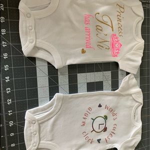 Customized baby onesies